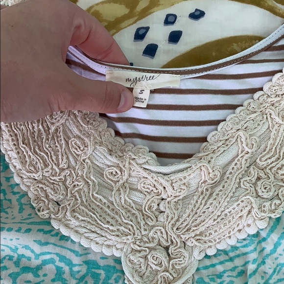 Mystree Embroidered Tank Top - Picture 2 of 3